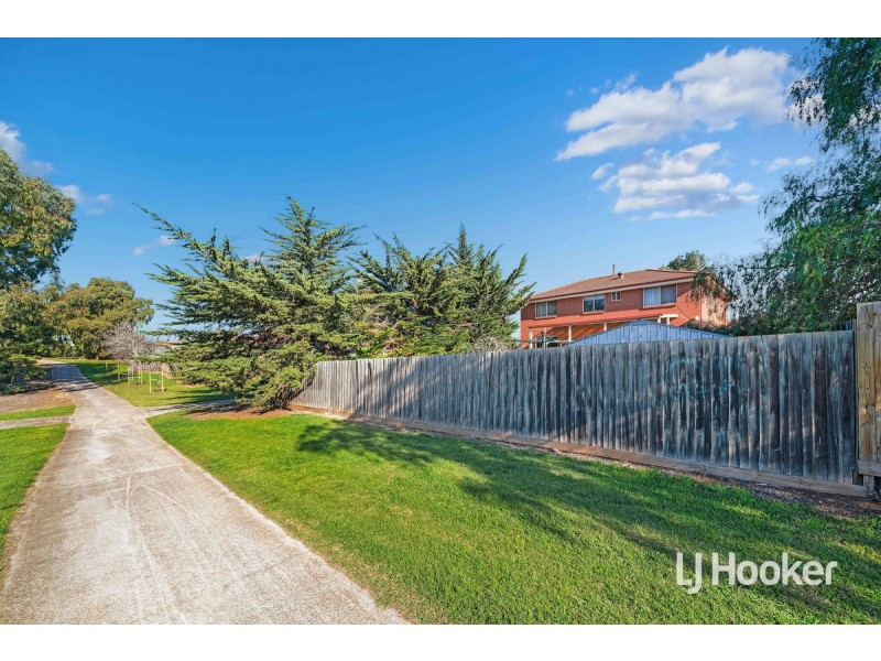68 Grevillea Crescent, Hoppers Crossing VIC 3029