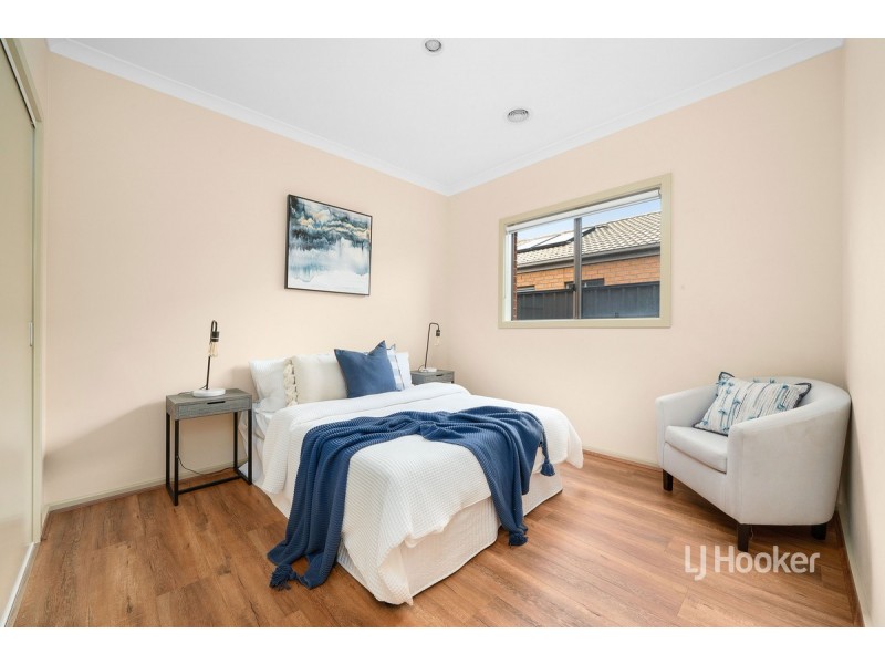 28 Terrene Terrace, Point Cook VIC 3030