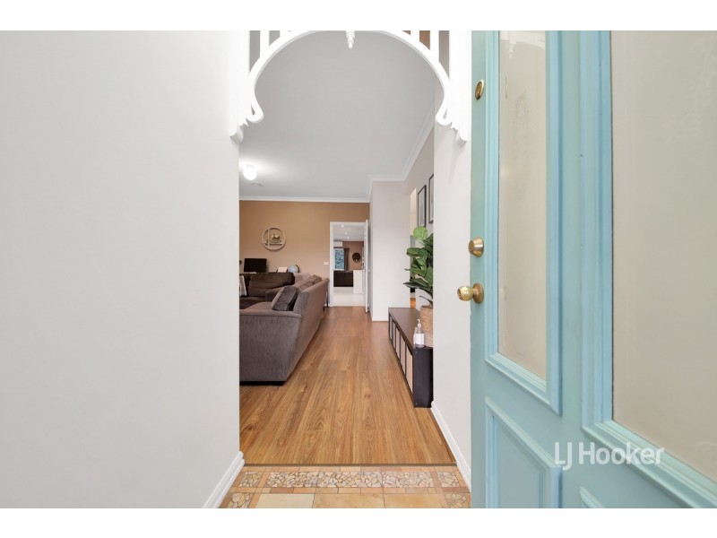 52 Foxwood Drive, Point Cook VIC 3030