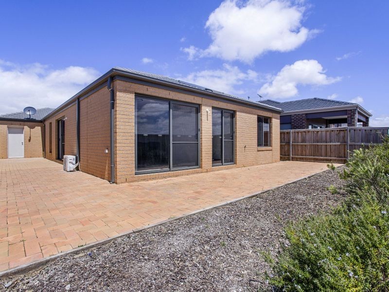 99 Tristania Drive, Point Cook VIC 3030