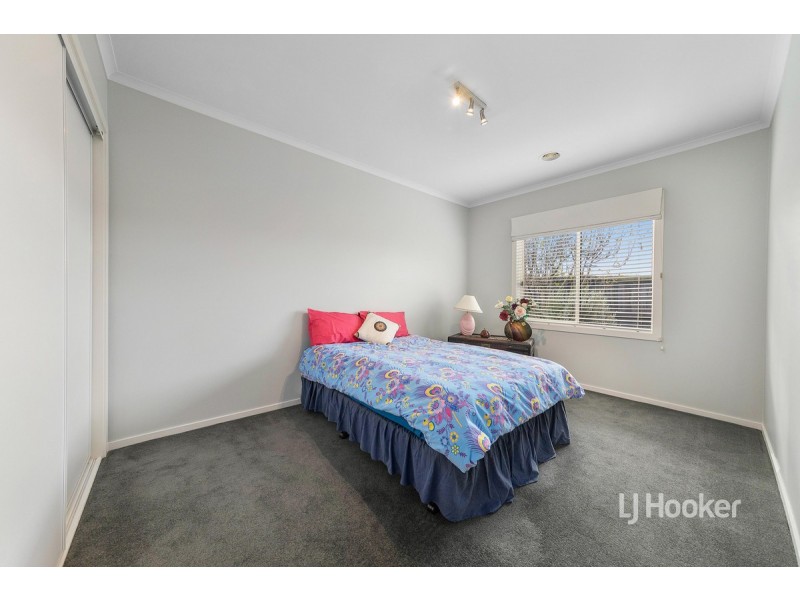 7 Vine Close, Point Cook VIC 3030