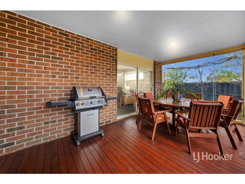 7 Vine Close, Point Cook VIC 3030