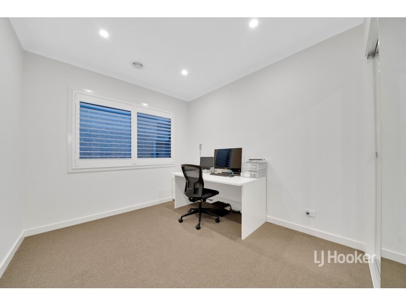 19 University Road,, Truganina VIC 3029