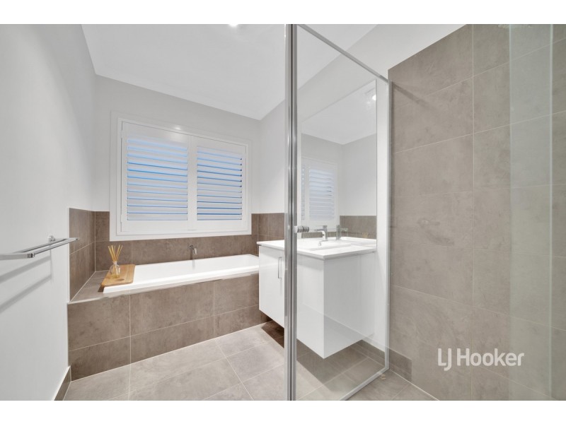 19 University Road,, Truganina VIC 3029
