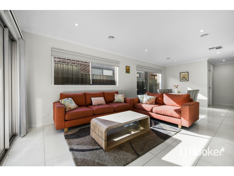 12 Airedale Avenue, Tarneit VIC 3029