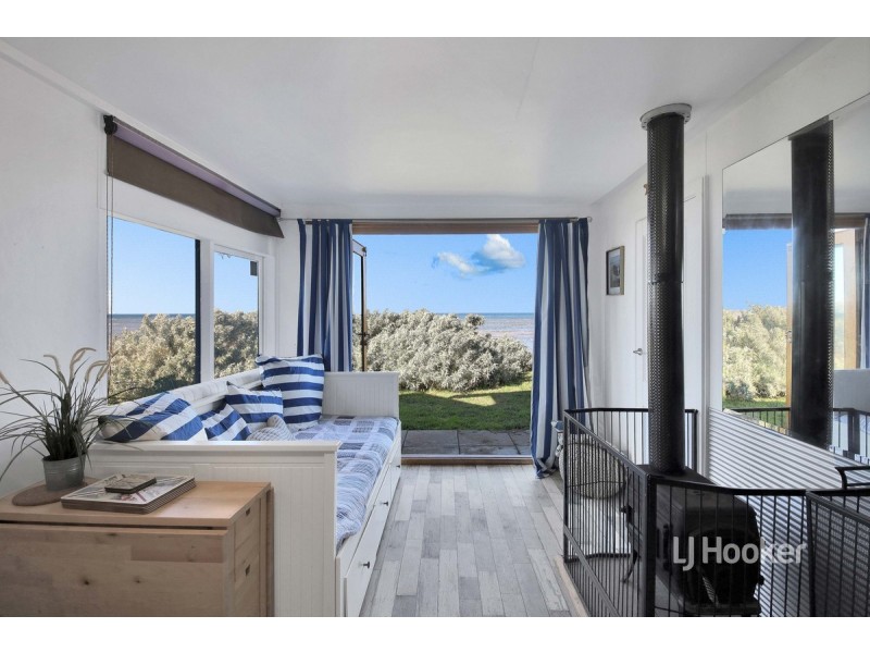 103 Campbells Cove Road, Werribee South VIC 3030