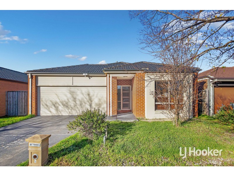 5 Casino Parade, Point Cook VIC 3030
