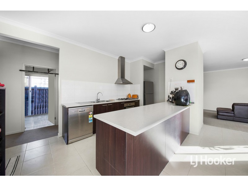 5 Casino Parade, Point Cook VIC 3030