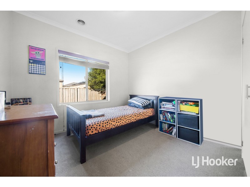 5 Casino Parade, Point Cook VIC 3030