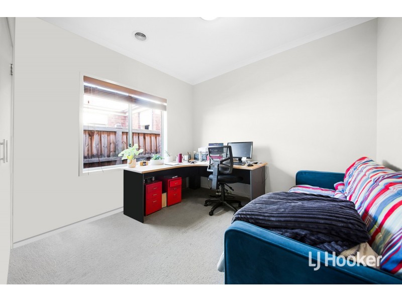 5 Casino Parade, Point Cook VIC 3030