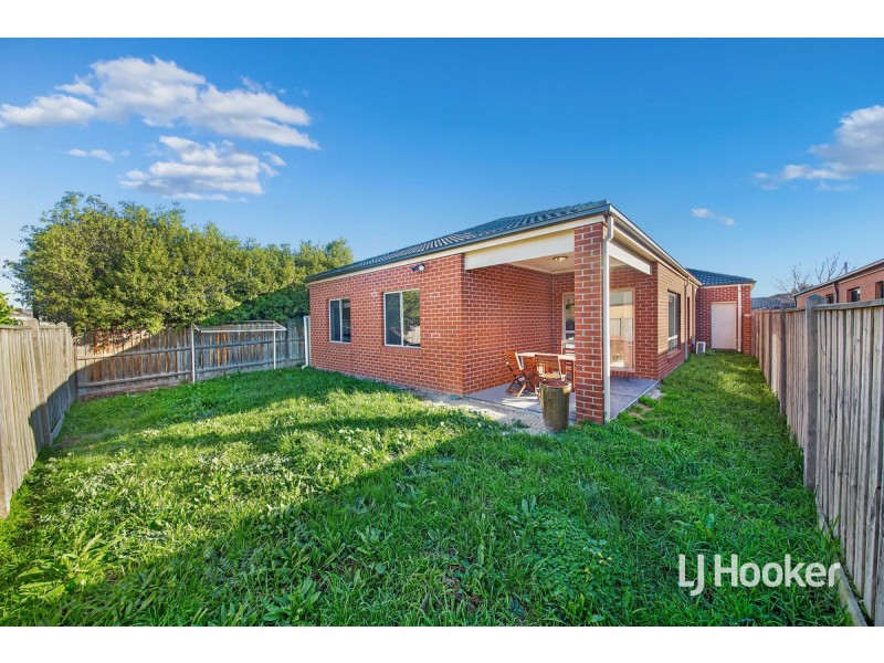 5 Casino Parade, Point Cook VIC 3030