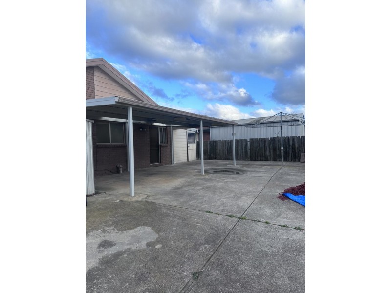 11 Songlark Crescent, Werribee VIC 3030