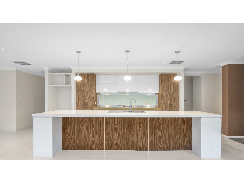 17 Ramson Way, Point Cook VIC 3030