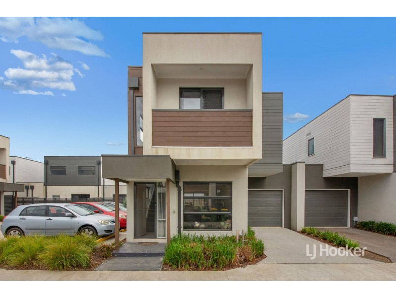 3/12 Sturt Court, Officer VIC 3809