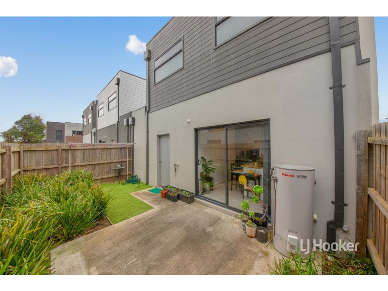 3/12 Sturt Court, Officer VIC 3809