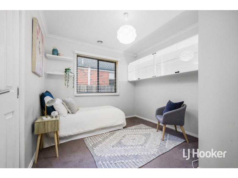 16 McCauley Street, Point Cook VIC 3030