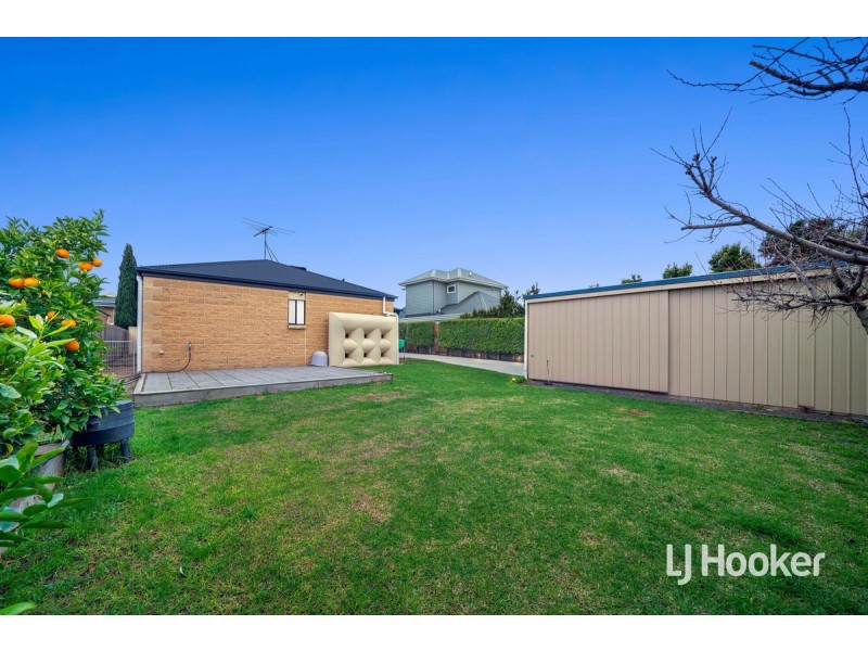 16 McCauley Street, Point Cook VIC 3030