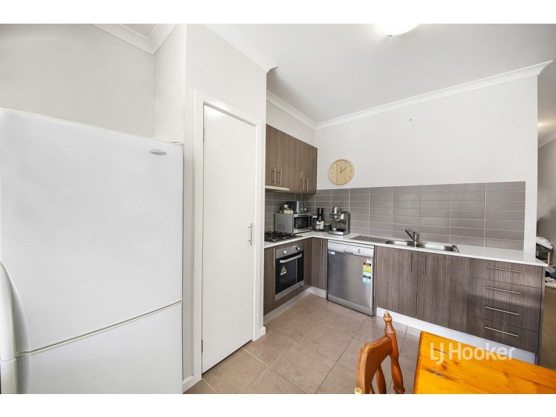 4 Chanticleer Drive, Mernda VIC 3754