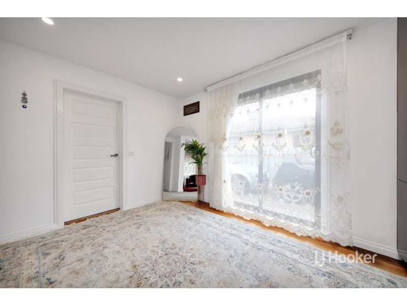 34 Felstead Avenue, Sunshine West VIC 3020