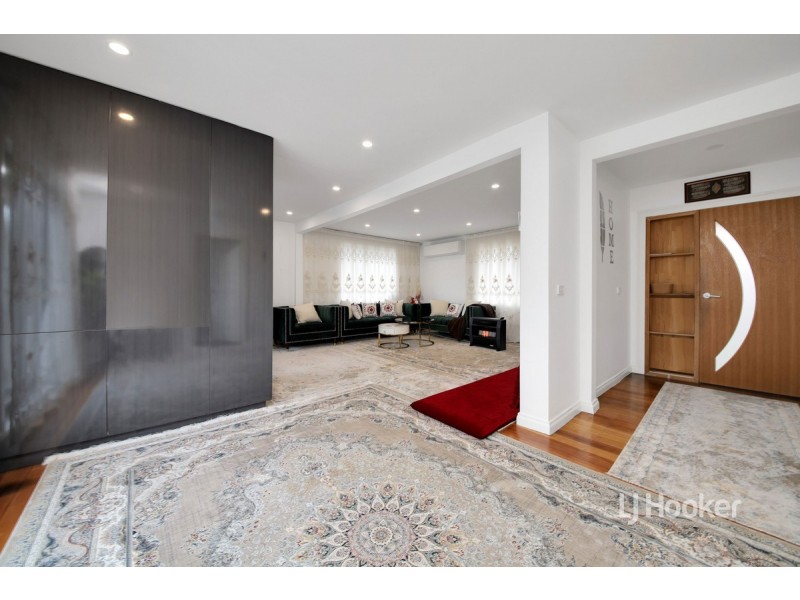 34 Felstead Avenue, Sunshine West VIC 3020