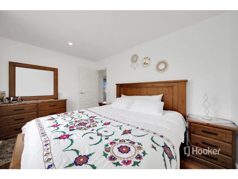 34 Felstead Avenue, Sunshine West VIC 3020