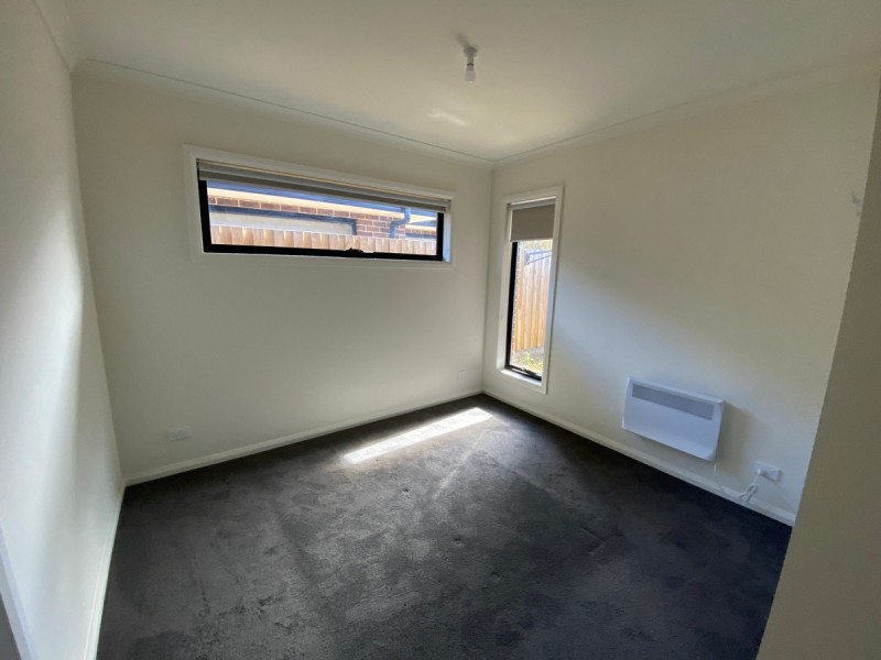 5 Toohey Close, Melton South VIC 3338