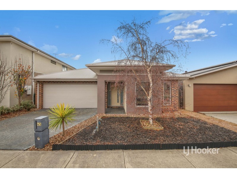 45 Carmen Road, Point Cook VIC 3030