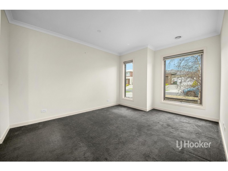 45 Carmen Road, Point Cook VIC 3030