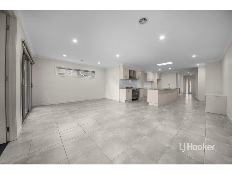 45 Carmen Road, Point Cook VIC 3030