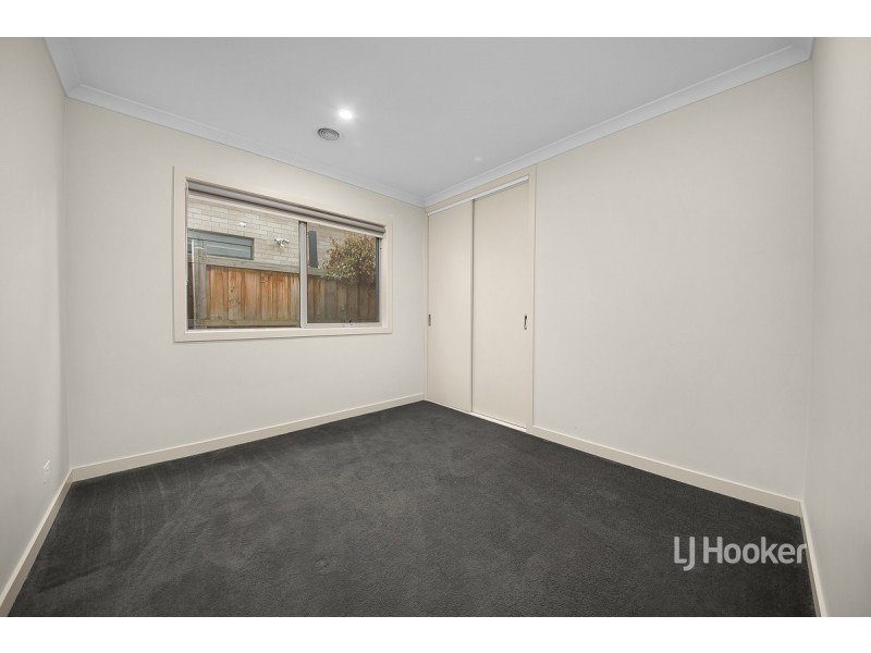 45 Carmen Road, Point Cook VIC 3030