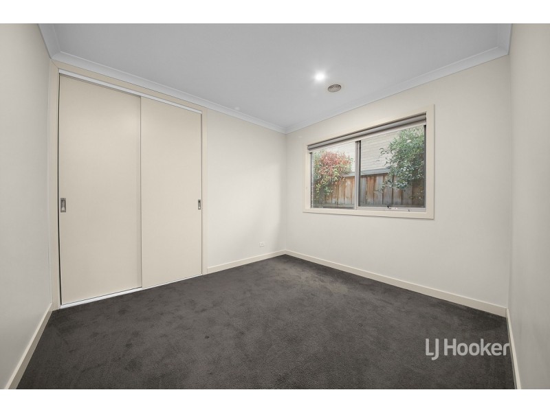 45 Carmen Road, Point Cook VIC 3030