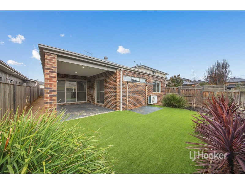 45 Carmen Road, Point Cook VIC 3030