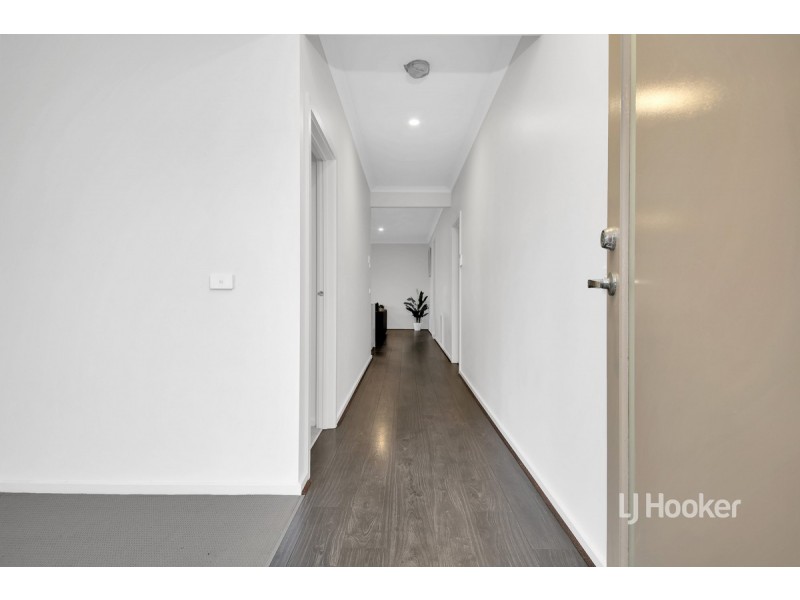 20 Cape Parade, Point Cook VIC 3030