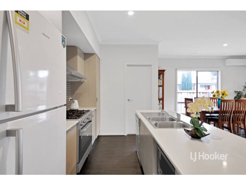 20 Cape Parade, Point Cook VIC 3030