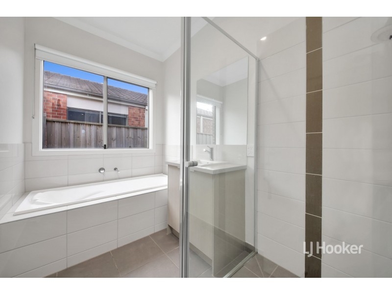 20 Cape Parade, Point Cook VIC 3030