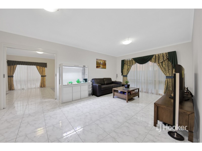 2 Nathan Close, Hoppers Crossing VIC 3029