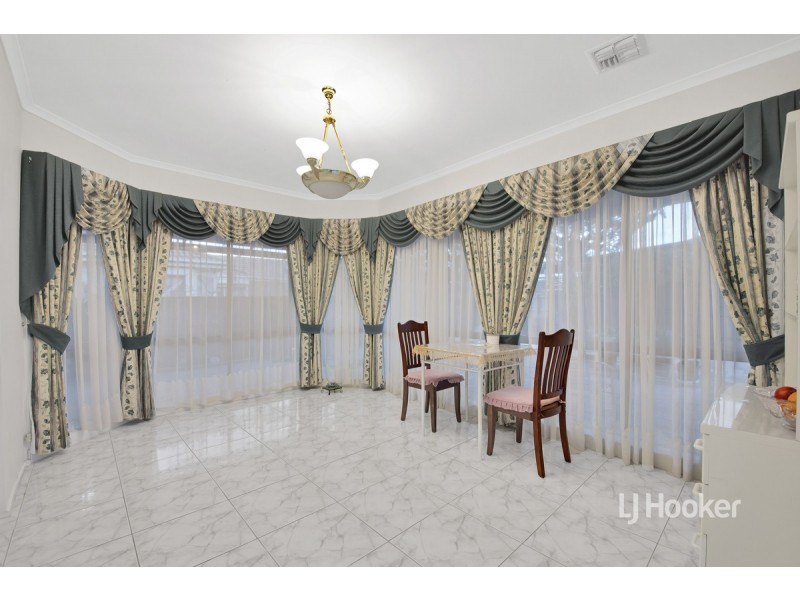 2 Nathan Close, Hoppers Crossing VIC 3029