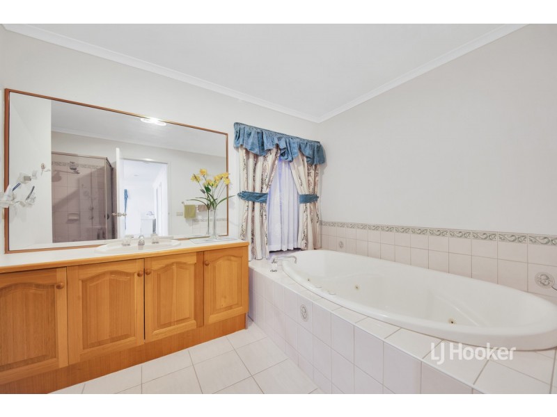 2 Nathan Close, Hoppers Crossing VIC 3029