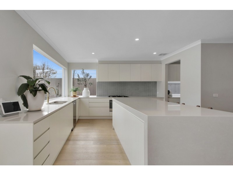 55 Hammond Street, Altona VIC 3018