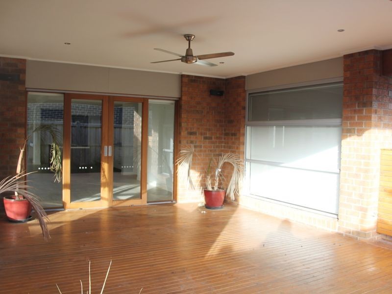 3 Tobago Avenue, Point Cook VIC 3030