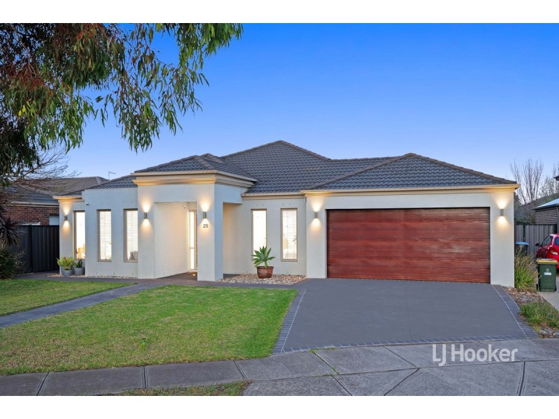 25 Peppertree Drive, Point Cook VIC 3030