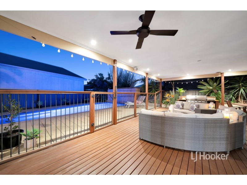 25 Peppertree Drive, Point Cook VIC 3030
