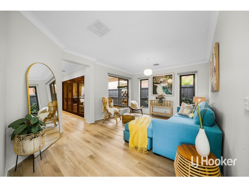 90 Fongeo Drive, Point Cook VIC 3030