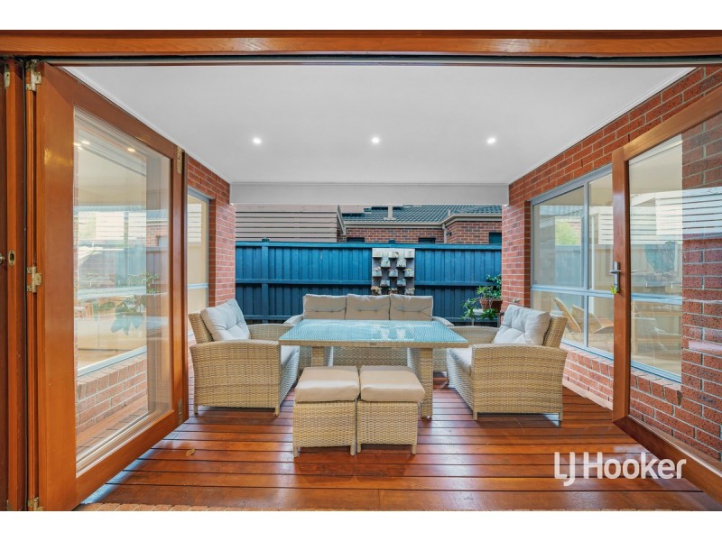 90 Fongeo Drive, Point Cook VIC 3030