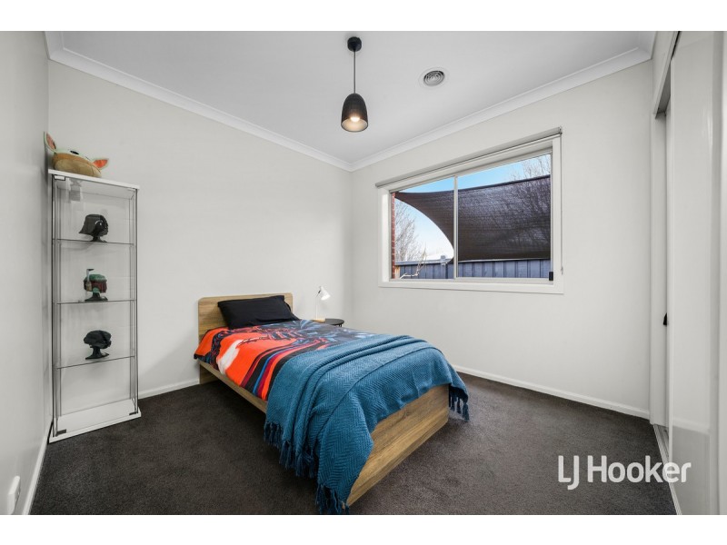 90 Fongeo Drive, Point Cook VIC 3030