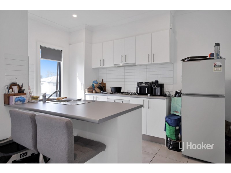 29 Nugget Way, Cranbourne East VIC 3977