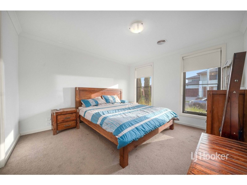 16 Allcrest Way, Truganina VIC 3029