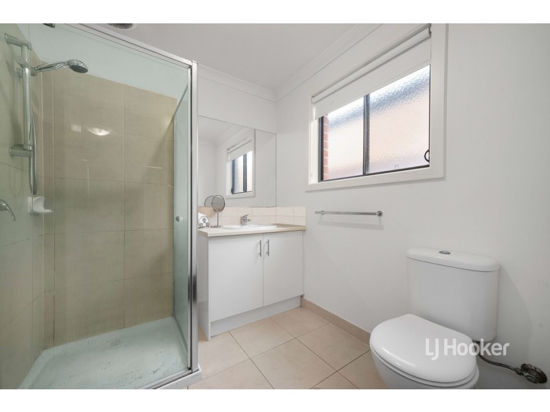 16 Allcrest Way, Truganina VIC 3029