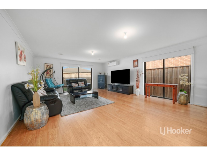 16 Allcrest Way, Truganina VIC 3029