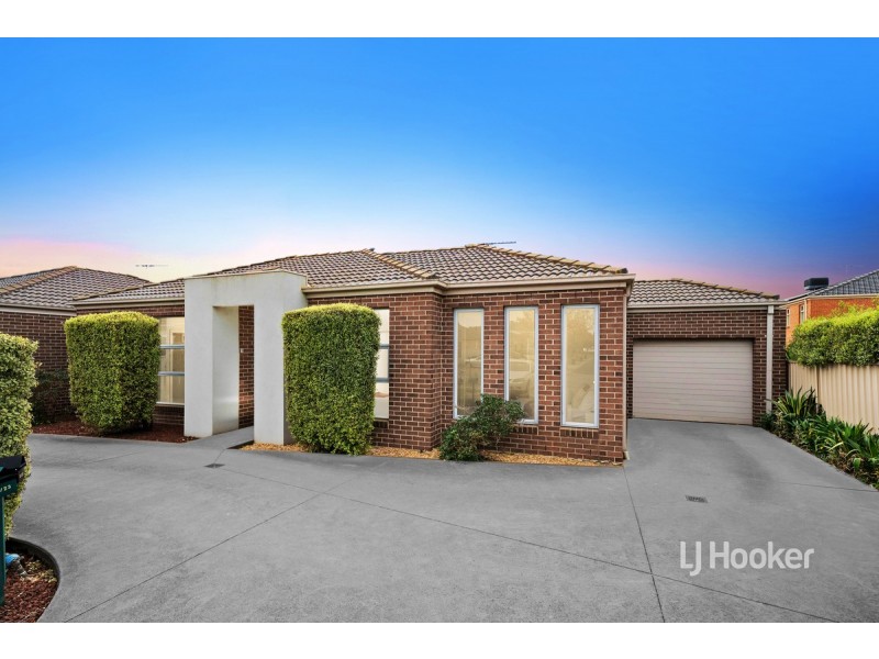1/23 Tenerrife Crescent, Point Cook VIC 3030